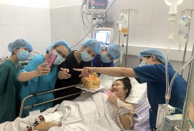 Đặt ECMO cứu sống sản phụ ngừng tim (17/12/2021)